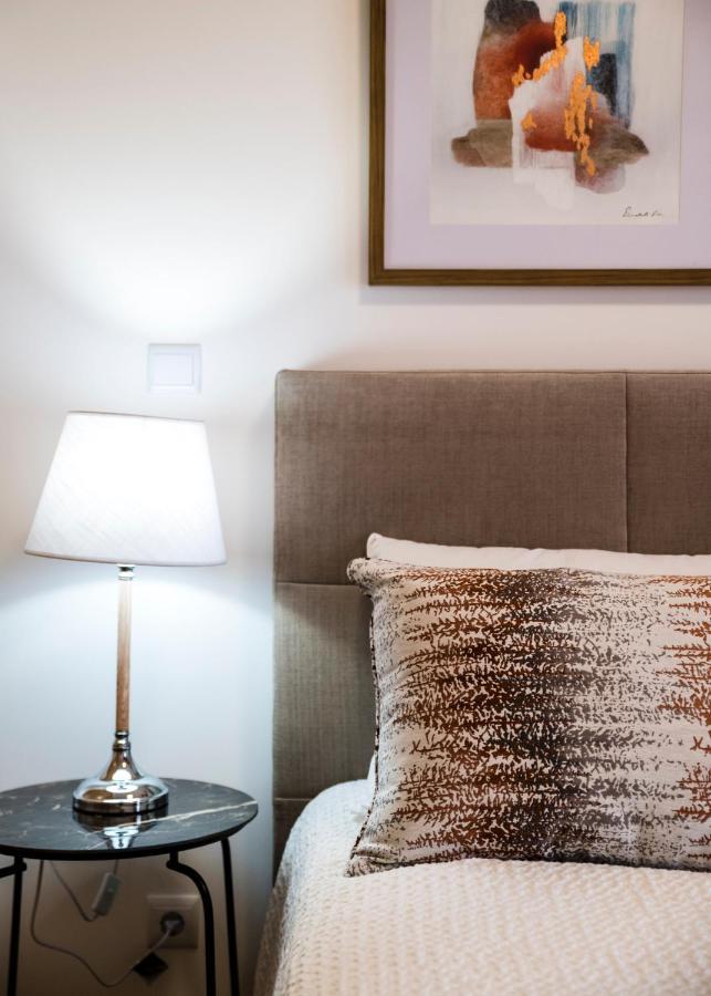 Coolhouses Lagos, 2 Bed Stylish City Flat, Rooftop Shared Pool, Clayheart Zewnętrze zdjęcie
