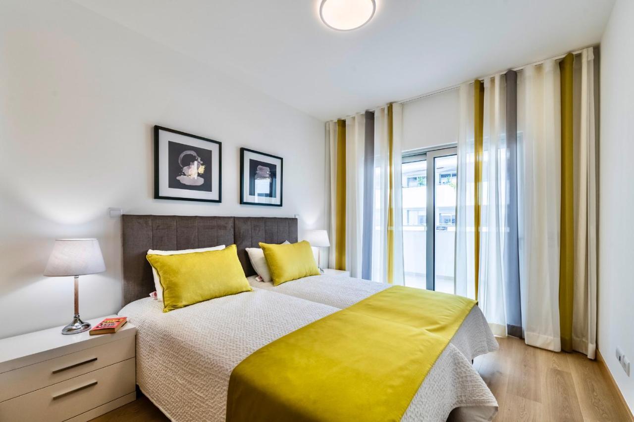 Coolhouses Lagos, 2 Bed Stylish City Flat, Rooftop Shared Pool, Clayheart Zewnętrze zdjęcie