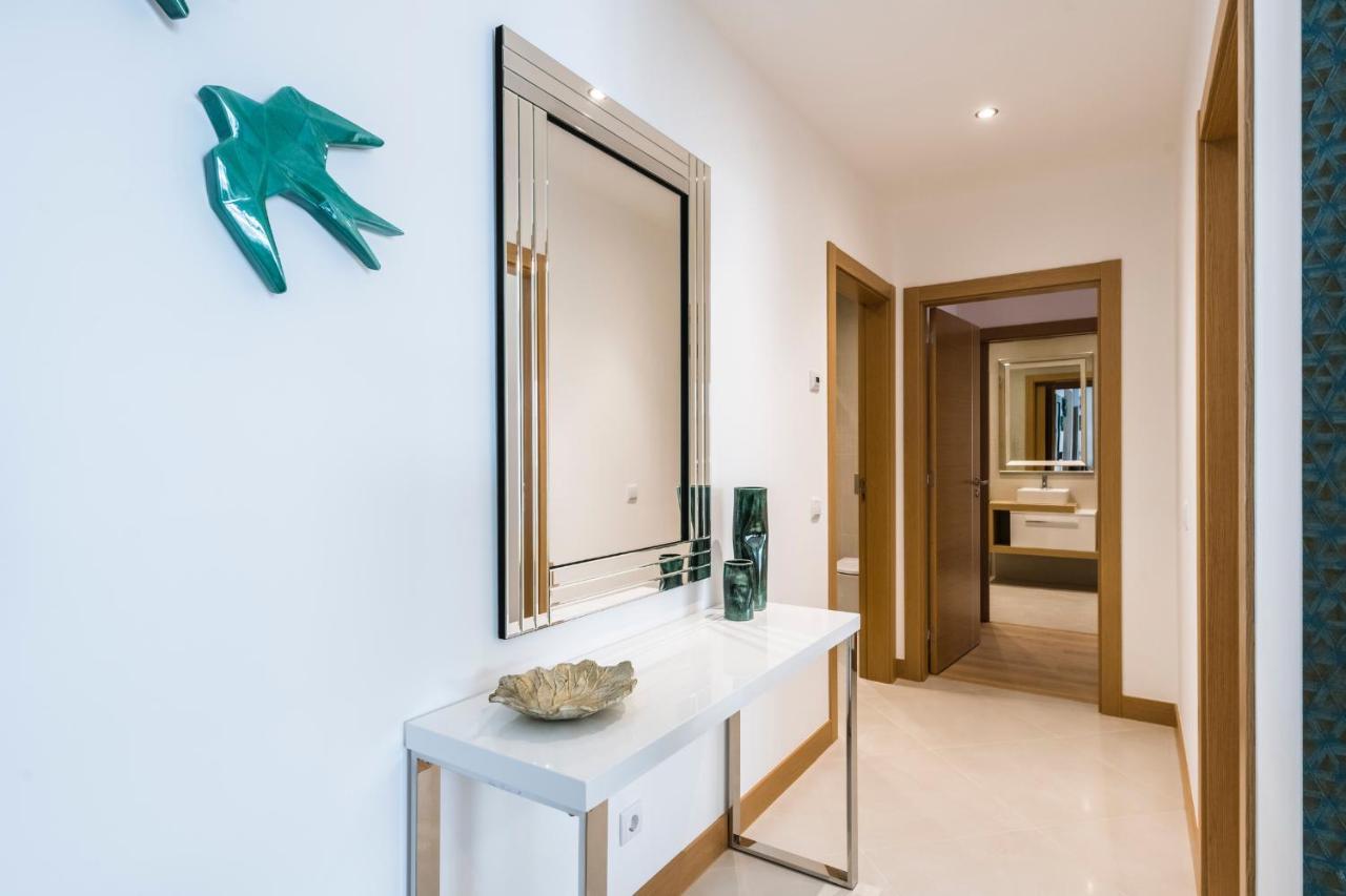 Coolhouses Lagos, 2 Bed Stylish City Flat, Rooftop Shared Pool, Clayheart Zewnętrze zdjęcie